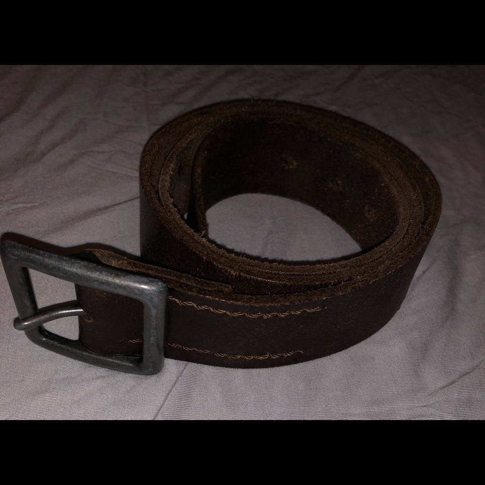 MENS AMERICAN EAGLE LEATHER BELT SZ (30)